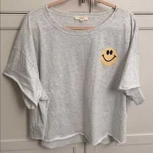 Easel  Light Gray Tee with Yellow Smiley Face S NWOT